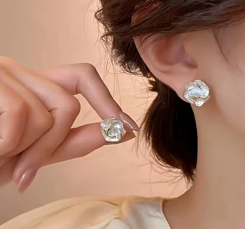Elegant Flower Stud Earrings White Enamel