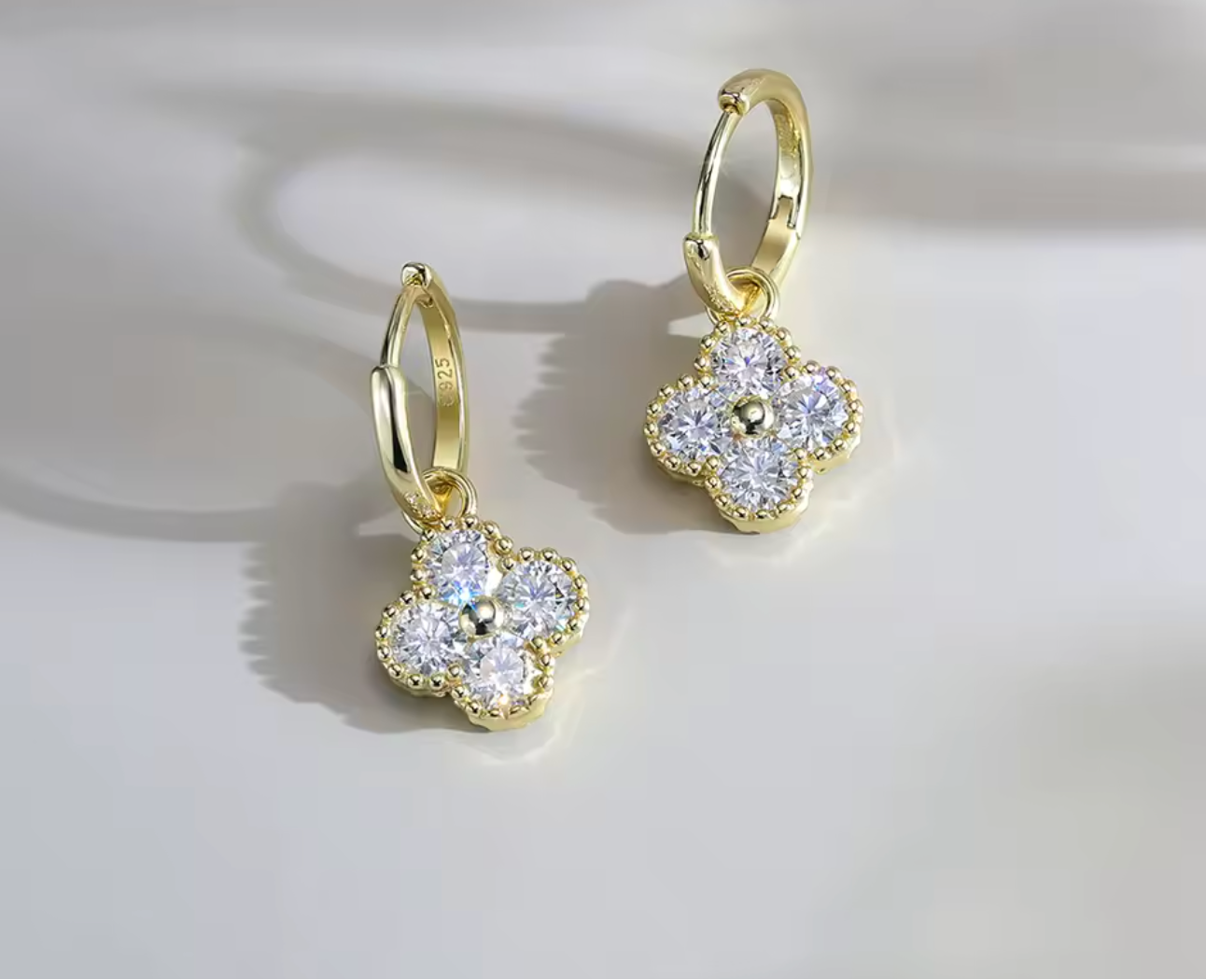 ORSA JEWELS 925 Silver Clover Moissanite Earrings